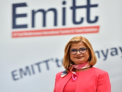 EMITT, KAPILARINI AÇMAK İÇİN GÜN SAYIYOR!